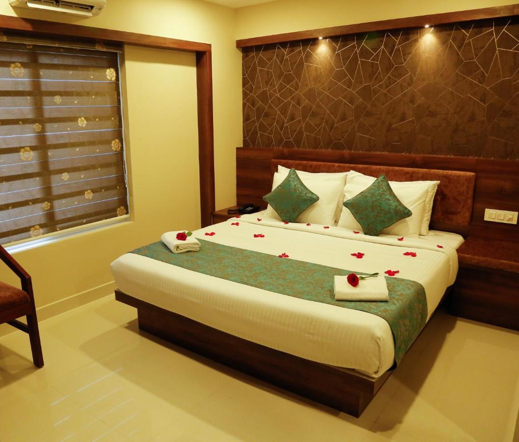 Hotel Crystals Cove Thekkady Luaran gambar